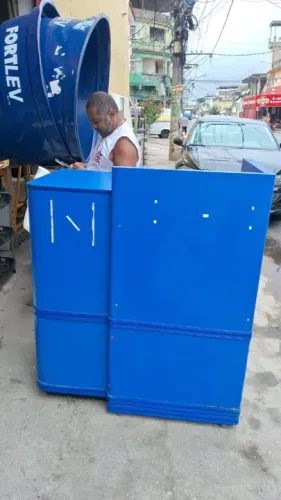 Balcão de Loja  pequeno tenho 5