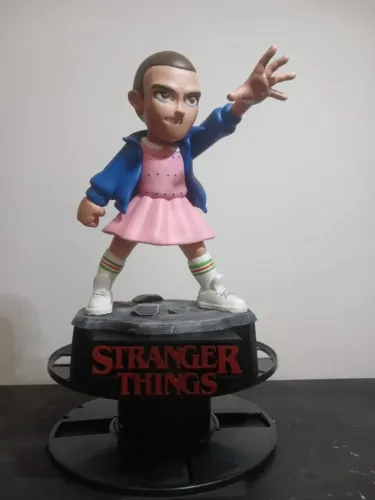 Action Figure Eleven - Stranger Things 26cm