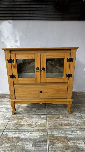 Armário Vintage de Madeira 