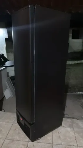 Freezer expositora cervejeira fricon