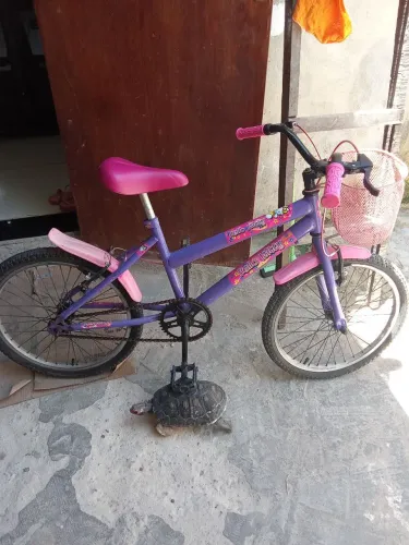 Vendo bicicleta infantil feminina aro 20