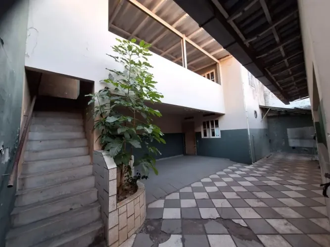 Casa muito bem localizada em Avenida movimentada em Cristóvão Colombo - Vila Velha - ES