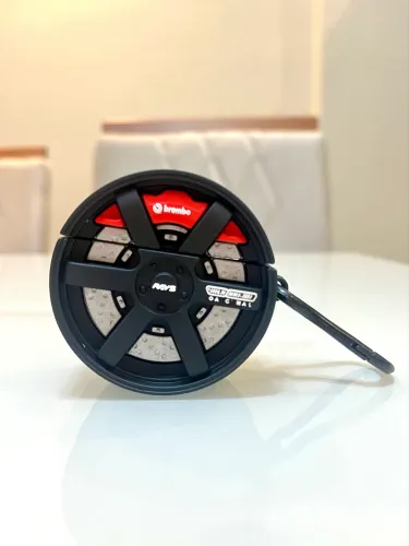 Capinha para AirPods 4 - Roda Esportiva com Disco de Freio