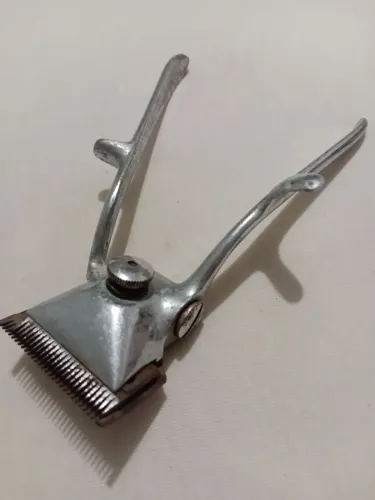 maquina antiga de cortar cabelo manual marca ULOR WEYERSBER SOLINGEN