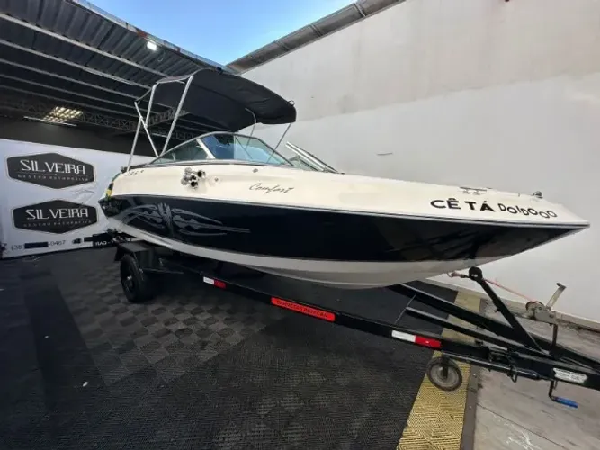 LANCHA VENTURA 19,5 MOTOR 115 HP 2009