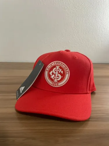 Boné Internacional Adidas
