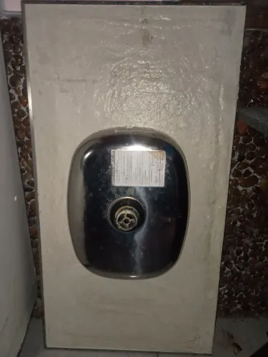 Pia de Inox Usada em Bom Estado - Cuba Única