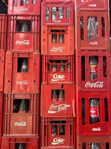Engradados +vazilhames Coca Cola