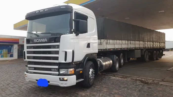 Scania 124 2004  400