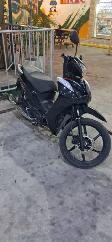 Vendo moto shynerai jet 125cc em ótimo estado.