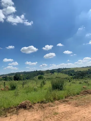 Condomínio de Chácaras com Terrenos 500m em Araçoiaba da Serra - bairro Jundiacanga