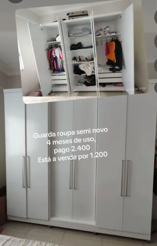 Guarda roupa semi novo