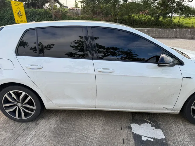 Volkswagen Golf Highline 1.4 TSI 140cv Aut. 2014