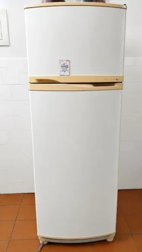 Geladeira Fros free Consul 320 usada