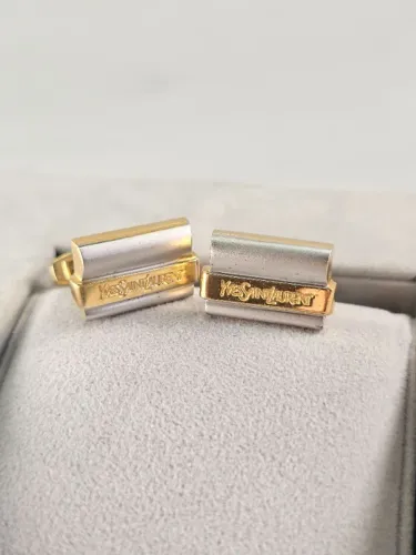 Yves Saint Laurent Abotoadoras originais novos