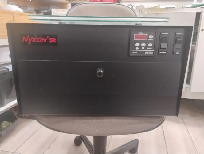 Máquina de fazer carimbos Nykon