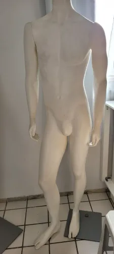 Manequim masculino e feminino 