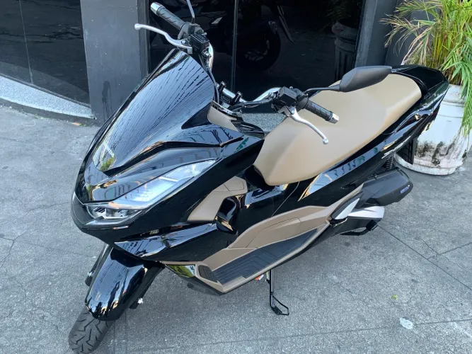 PCX DLX 2027 OKM ENT. A PARTIR DE R$ 1.000,00 E PARCELAS A PARTIR DE R$ 689,