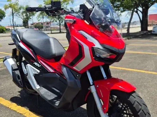 Vendo linda Honda ADV!