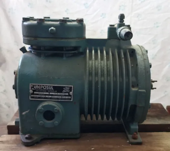Compressor para refrigeração