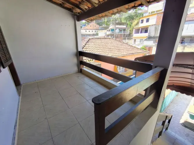 Casa com 2 Quarto(s) e 2 banheiro(s) para Alugar, 75 m² por R$ 1722 / Mês