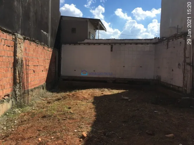 Terreno comercial para locação na região do Jardim da Saúde com 200m²