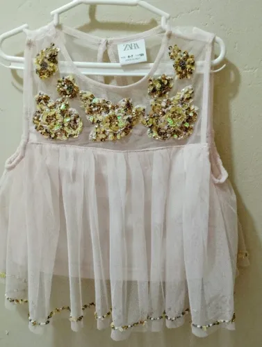 Blusinhas da marca Zara
