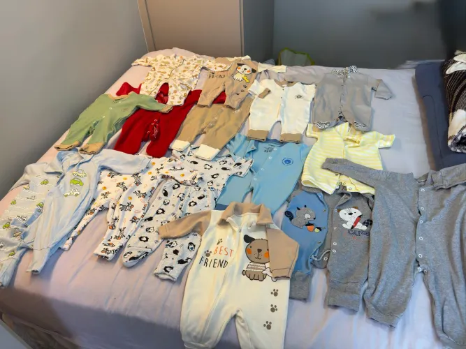 Roupa infantil RN e P