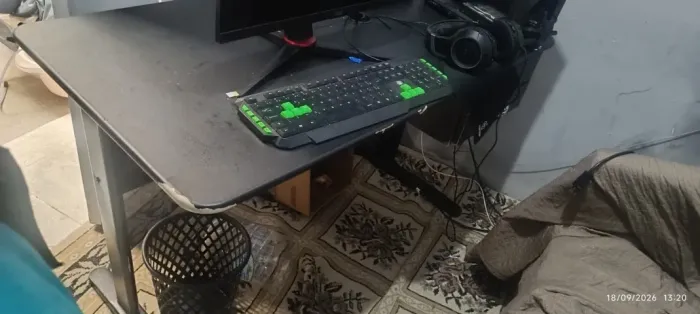MESA DE ESCRITORIO