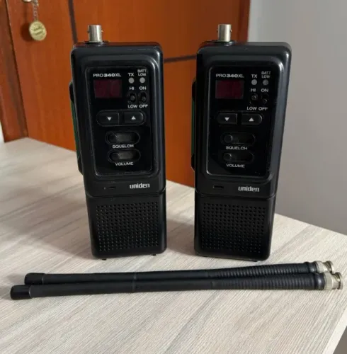 Kit 2 Rádios Comunicadores Uniden PRO340XL PX com 2 Antenas - Usados