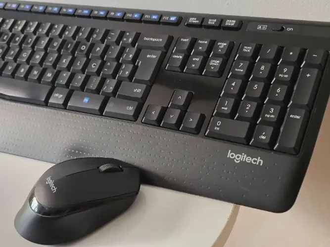 Combo Teclado e Mouse sem fio Logitech MK345