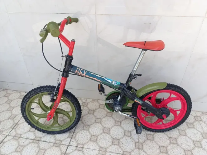 BICICLETA CALOI ARO 16 COM NOTA FISCAL E MANUAL