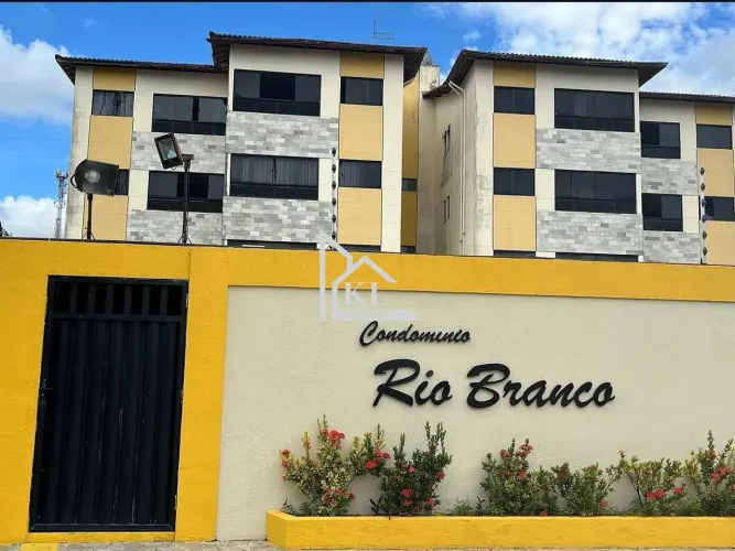 Alugo Apartamento no Cond Rio Branco - 2° andar - sombra - 2/4 (suíte)