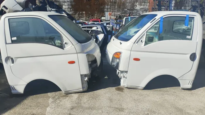 Cabines para Caminhonetes Hyundai HR e Kia Bongo