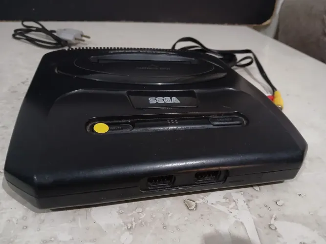 Video game mega drive 3 com entrada sega CD