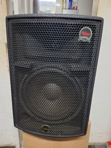 Caixa Brava Leacs 1200 ativa 250 watts nova