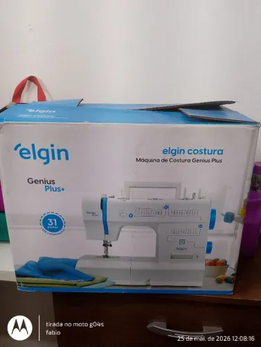 Máquina de costura Elgin gênios plus 