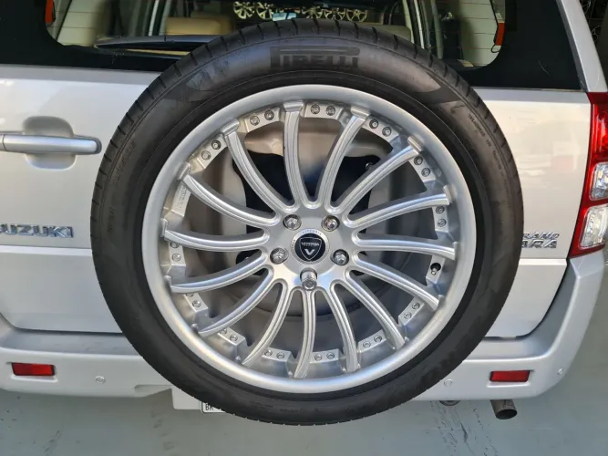RUN FLAT PNEU 275/40 ARO 20 MEIA VIDA Estava em BMW X1