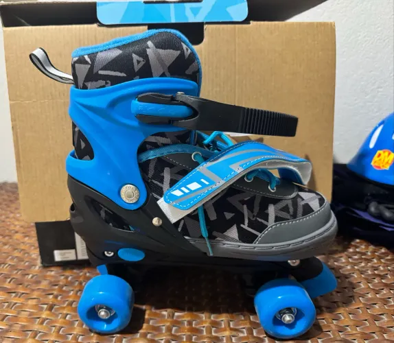 Patins/ cadeirinha de carro