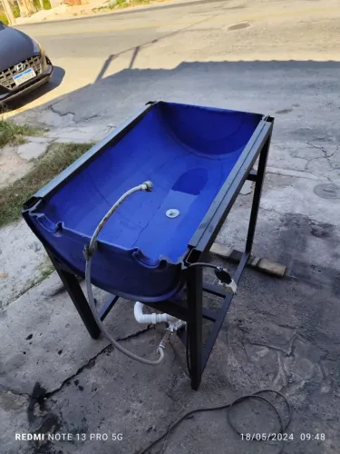 Lavatório automático para peças