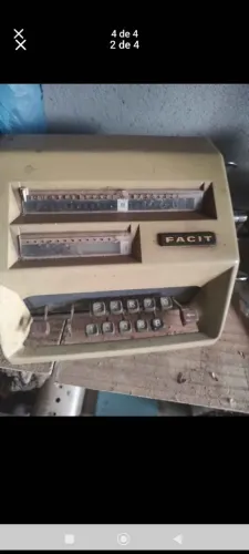 Calculadora antiga Facit.