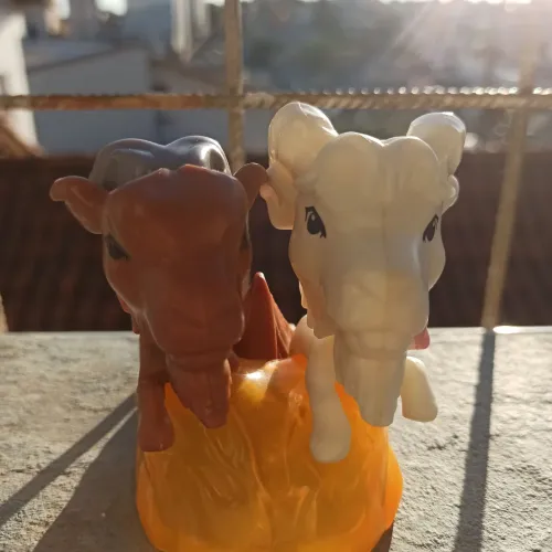 Boneco Bodes do Thor Marvel McLanche Feliz 2022 - Toothgnasher e Toothgrinder Original