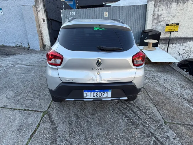 Renault Kwid Outsider 1.0 Flex 12V 5P Mec. 2020