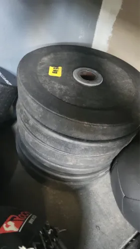 Anilha olímpica bumper usada 5 10 15kg - R$ 20 o kg