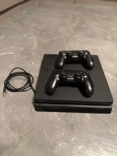 PS4 SLIM 500GB