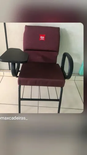 Cadeiras pra auditório