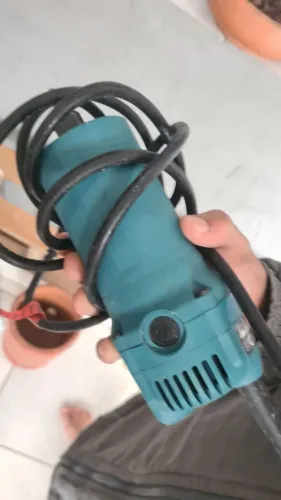 Tupia de Laminação Makita 3709 530W 220V - Com Caixa e Acessórios Original