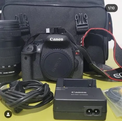 Câmera fotográfica Canon