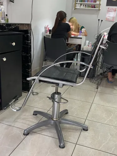 Cadeiras hidráulicas para salão ferrante