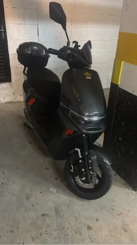 Scooter elétrica Angie 12